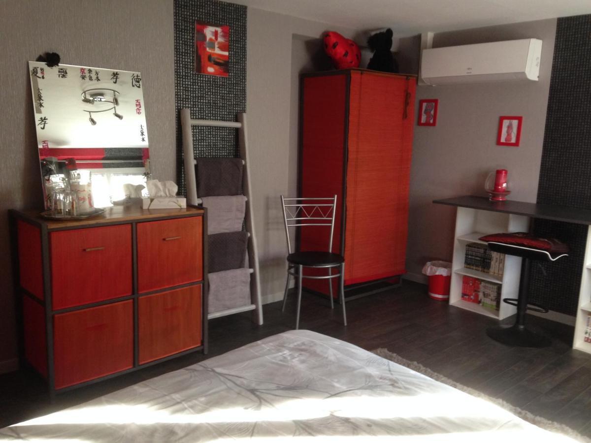 Chambre D'Hotes Hola Laval  Bagian luar foto