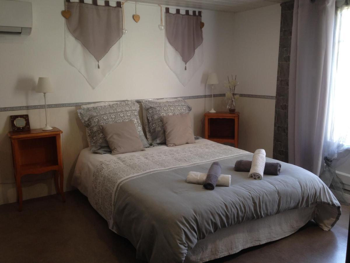 Chambre D'Hotes Hola Laval  Bagian luar foto